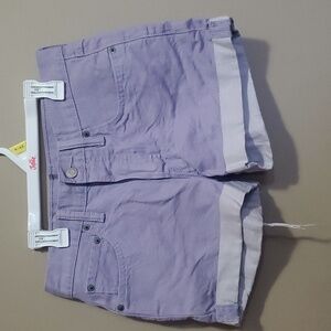 Levi shorts size 27
